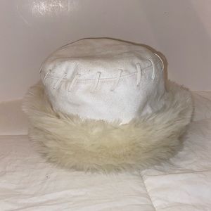 Coldwater Creek white bucket hat